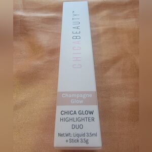 NIB Chica Beauty Chica Glow Highlighter Duo CHAMPAGNE GLOW